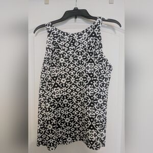 Super Cute Black and White Tank Size L NWOT